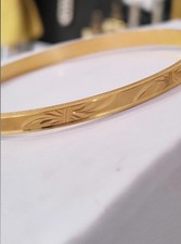 Vendo A 94€ al grammo bracciale in oro giallo 18 carati. Peso 12.9 Grammi