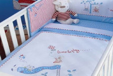 Izziwotnot Time to Play Copriletto Balla - Biancheria da letto Petit Henri Blu