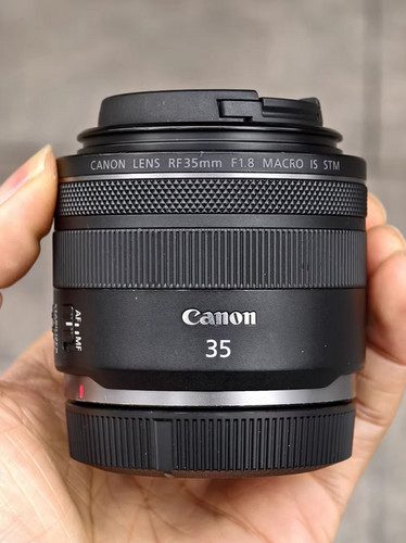 Canon 35mm 8 macro - canon, f/1.8