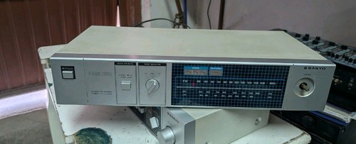 Sanyo 220l stereo - 220l,
