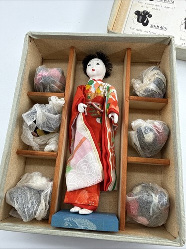 Bambola geisha giapponese