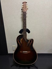 Chitarra acustica elettrica