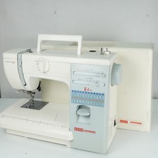 Macchina da cucire Usha Janome
