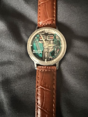 Accutron spaceview gold - spaceview, filled