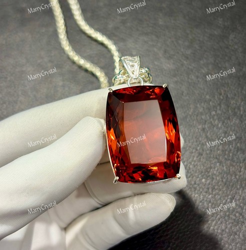 Collana con ciondolo - , in