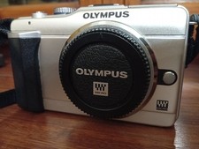 Olympus PEN E-PL1  Solo corpo  Argento 