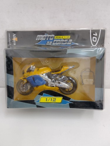 Honda rc211v max biagi 2004 - biagi,