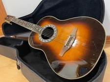 chitarra acustica elettrica
