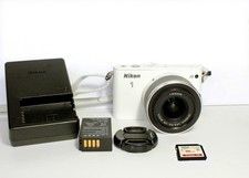 Nikon 1 J3 obiettivo 10-30 VR
