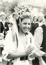 Ballerina folkloristica siciliana. Incontro internazionale di folklore. Foto: Losanna.