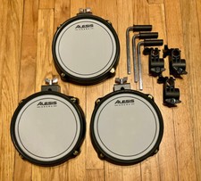 3 Alesis 8" Mesh Toms con
