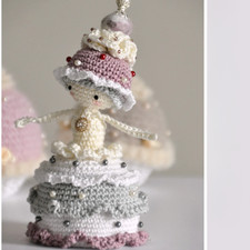 Amigurumi Cake Dress Bambola