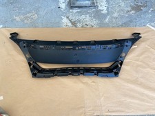 Supporto centrale paraurti anteriore Peugeot 3008 / 5008 – codice 9814278877