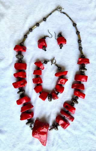 Collana bracciale orecchini - e,