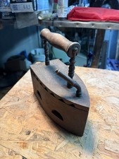 Ferro da stiro antico a