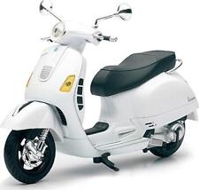 Modellino pressofuso Vespa GTS