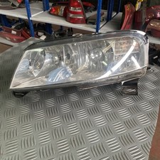 Fanale faro anteriore sinistro