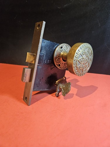 Antico set pomelli per porta