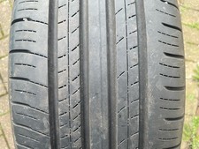 225 60 18 DUNLOP GRANTEK PT30