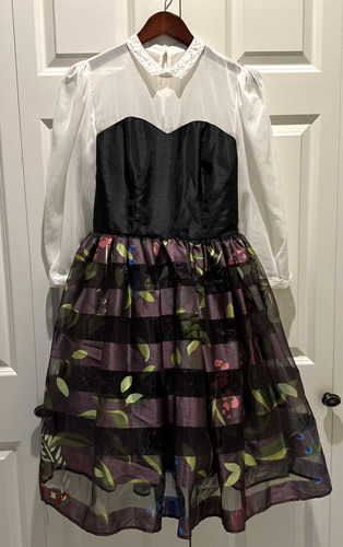 Disney store briar rose - briar, bella
