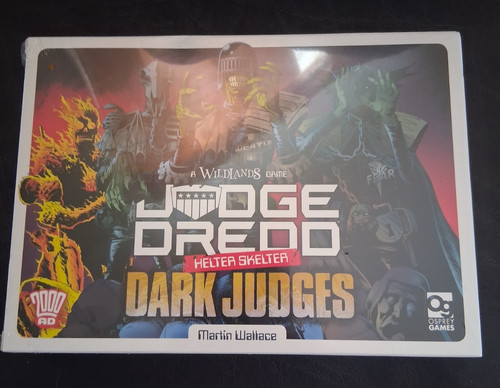 New sealed judge - sealed, dark