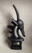 Scultura in legno intagliato