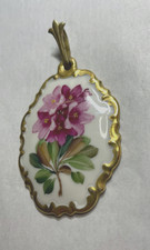 Antico ciondolo porcellana