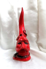 ANTICO CORNO PORTAFORTUNA CON MASCHERA DI PULCINELLA IN CERAMICA FIRMATA.