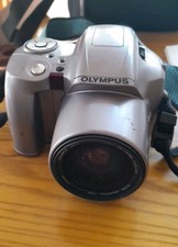 OLYMPUS IS-200 ZOOM 28-110MM