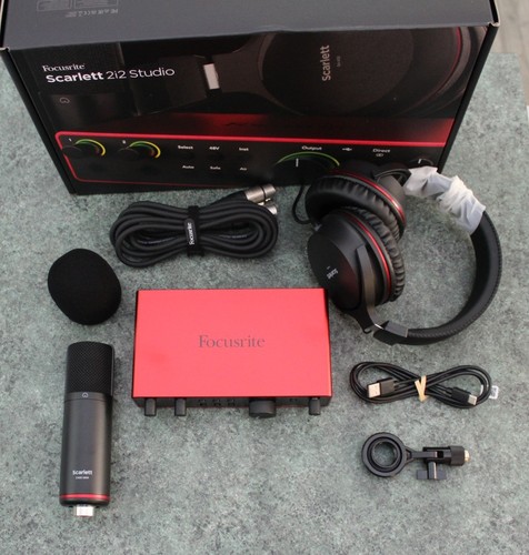 Focusrite scarlett 2i2 - scarlett,