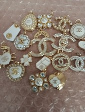 Set 17 pezzi ciondolo pendente con bottoni a strappo con cerniera Chanel 