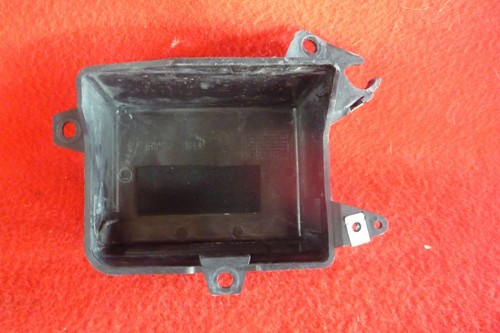 Vano batteria sotto - vano,