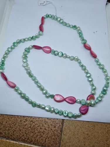 Collana lunga perle e - in,