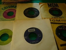 Lotto 30 dischi a 45 giri anni