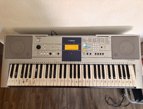 Yamaha psr e323 - e323, keys