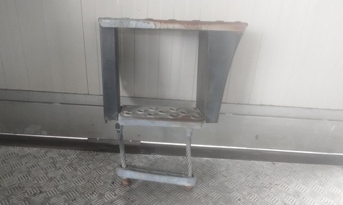 Pedana lato sinistro per - per, iveco