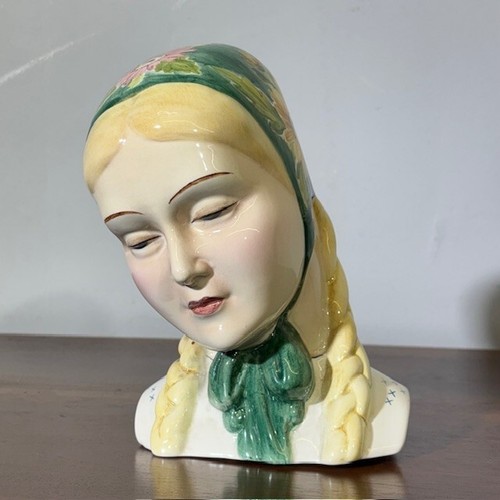 Ragazza con fazzoletto - , antonio