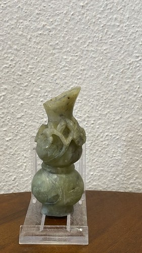 Vecchio piccolo vasetto cinese