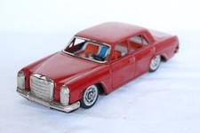 Bellissima vecchia auto - bellissima,