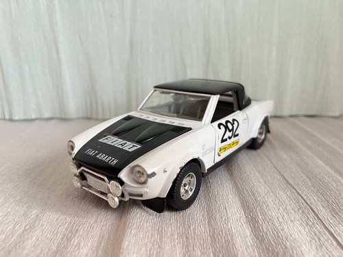 Rare burago 24 fiat 124 - burago,