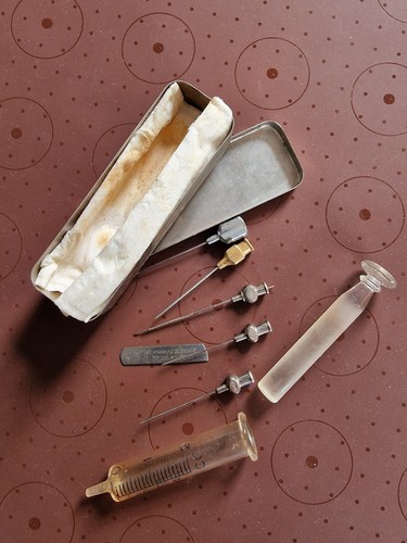Kit medico vintage con - kit,