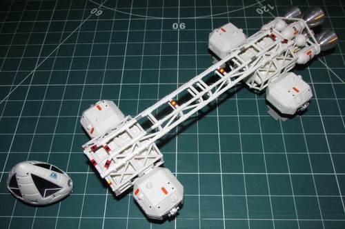 Sixteen space 1999 - space,