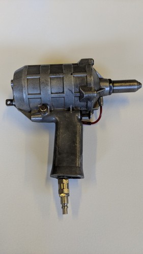 Rivettatrice pneumatica far - pneumatica,