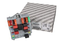 Scatola fusibili vano motore