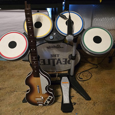 The Beatles: Nintendo WII Rock Band Bundle batteria chitarra testata ma senza DONGLES