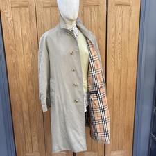 Giacca trench uomo iconico