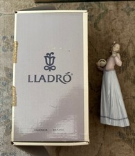 LLADRO #07644 Innocence in