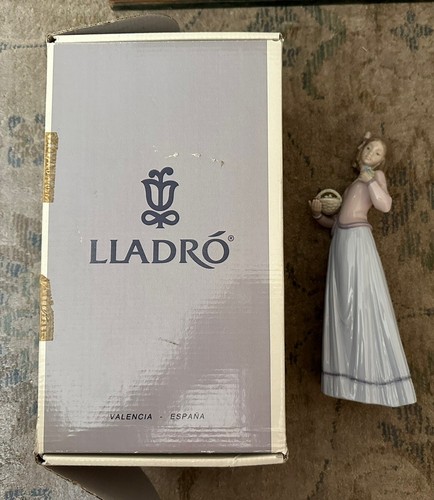 Lladro 07644 innocence - lladro, #07644