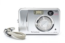 Fotocamera digitale compatta