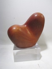 Scultura in teak intagliato